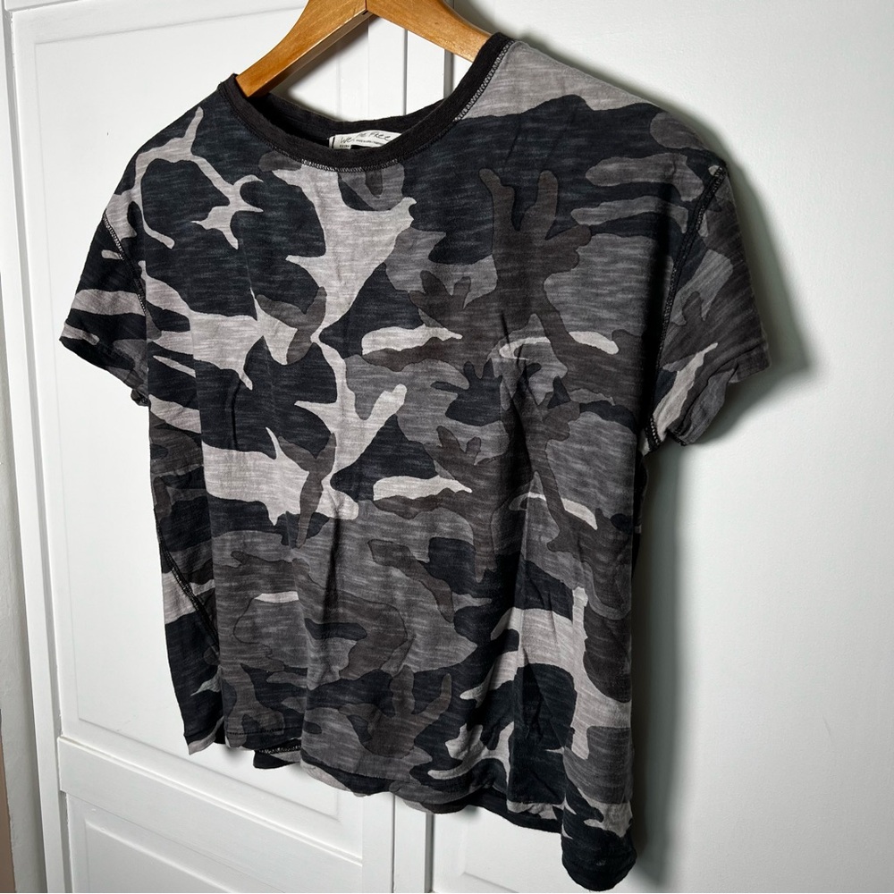 We The Free | Free People | Maybelle | Camouflage | Short Sleeve | Boxy Tee | XS - Picture 4 of 7